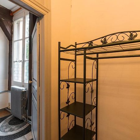 Hotel Particulier Sens Centre Ville Luaran gambar