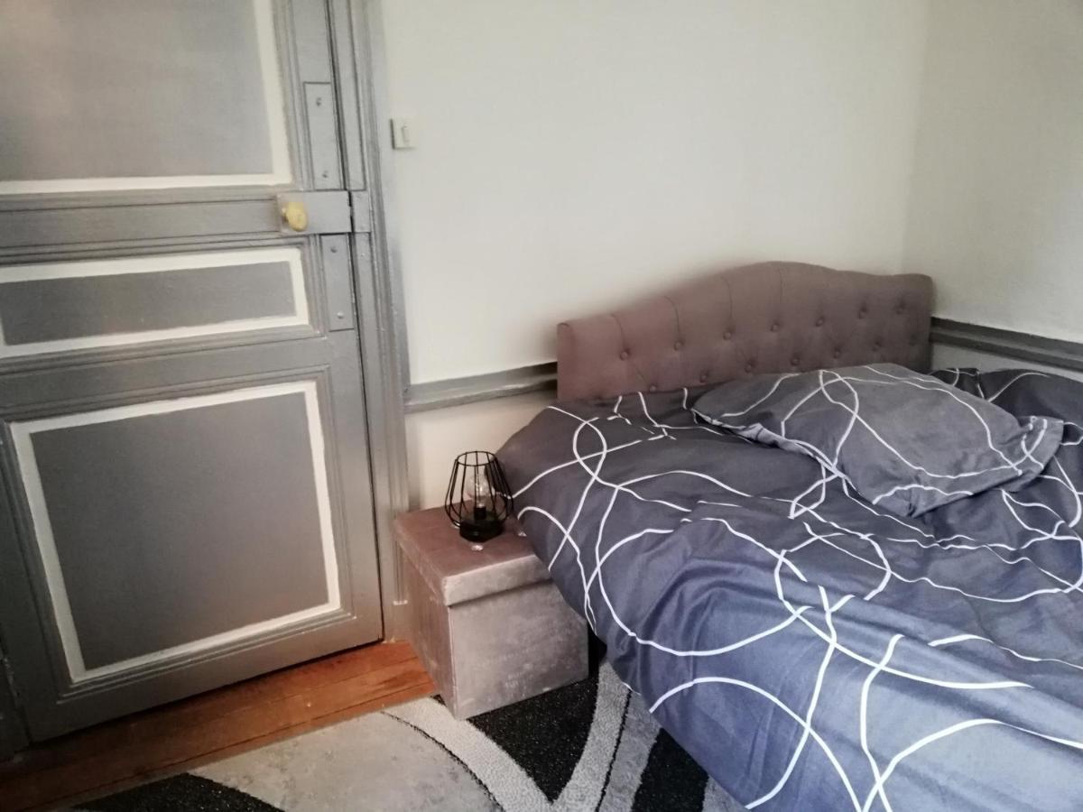 Hotel Particulier Sens Centre Ville Luaran gambar
