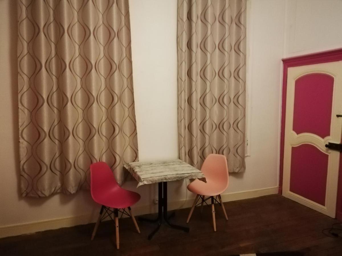 Hotel Particulier Sens Centre Ville Luaran gambar